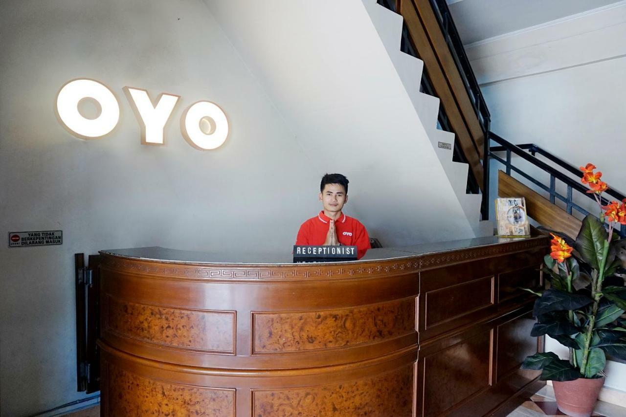 Oyo 627 Tirta Kencana Syariah Hotel Pekanbaru Exterior foto