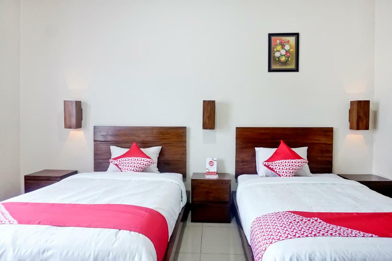 Oyo 627 Tirta Kencana Syariah Hotel Pekanbaru Exterior foto