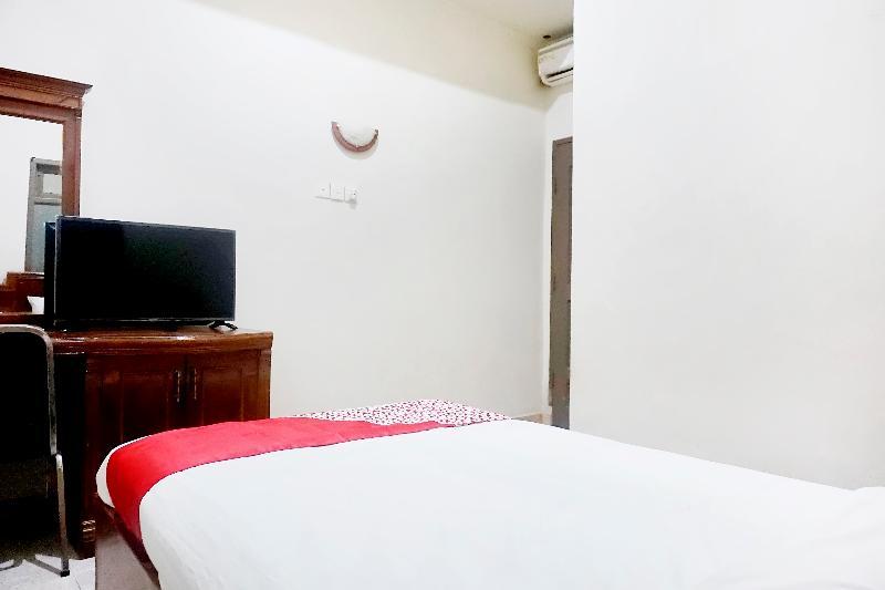 Oyo 627 Tirta Kencana Syariah Hotel Pekanbaru Exterior foto